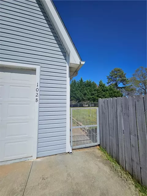Other - 102 Meadow Dr # B, Seneca, SC 29678 photo 2 of 5