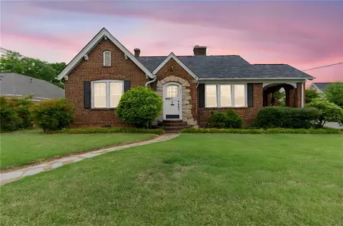 305 E Calhoun St, Anderson, SC 29621
