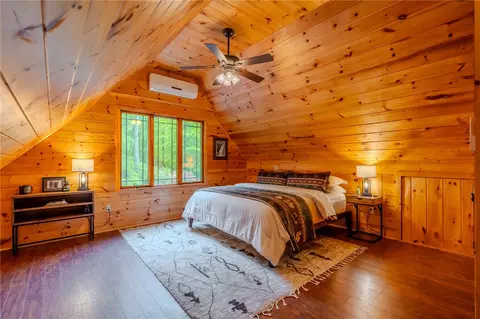 Bedroom - 102 Granny Gear Rd, Sunset, SC 29685 photo 5 of 5