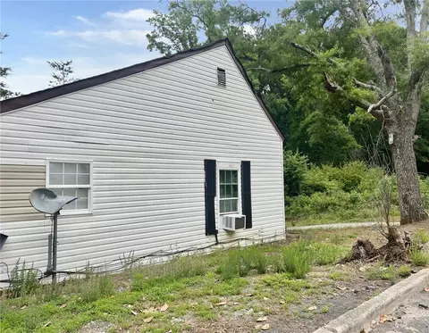Exterior - 301 Hammett St, Honea Path, SC 29654 photo 5 of 6