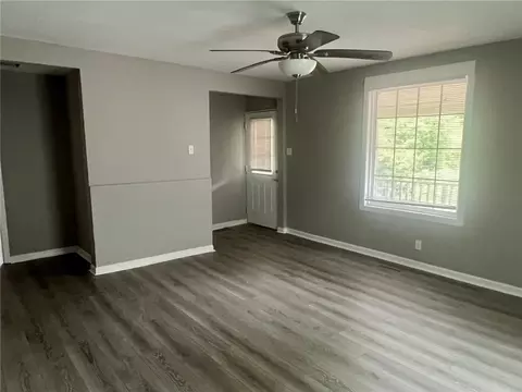 Living - 301 Hammett St, Honea Path, SC 29654 photo 1 of 3