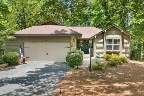 11 Pine Garden Way Dr, Salem, SC 29676