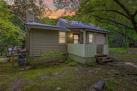 435 W And 437 W Gate Rd, Pickens, SC 29671