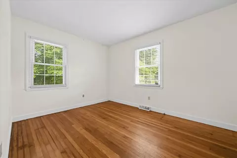 Bedroom - 5002 Corinth Dr, Seneca, SC 29672 photo 1 of 7