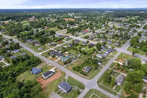 View/Area - 401 S Cherry St, Seneca, SC 29678 photo 3 of 5