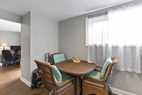 Dining - 401 S Cherry St, Seneca, SC 29678 photo 1 of 1