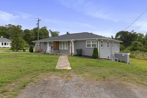 Exterior - 401 S Cherry St, Seneca, SC 29678 photo 6 of 7