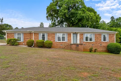 403 Blackberry Ln, Anderson, SC 29625