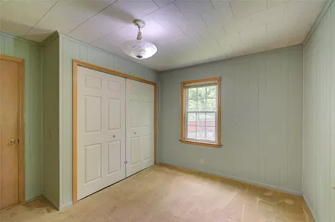 Bedroom - 5064 Keowee School Rd, Seneca, SC 29672 photo 7 of 13
