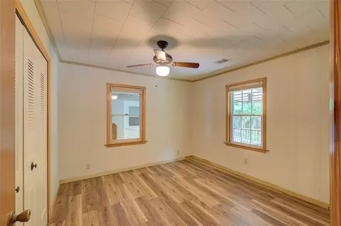 Bedroom - 5064 Keowee School Rd, Seneca, SC 29672 photo 4 of 13