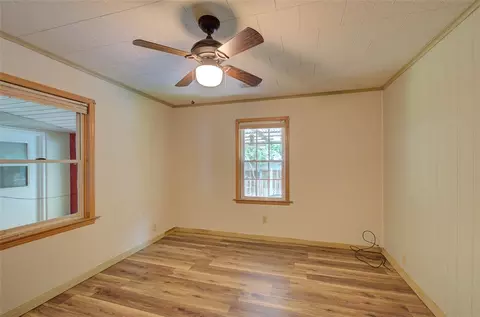 Bedroom - 5064 Keowee School Rd, Seneca, SC 29672 photo 5 of 13