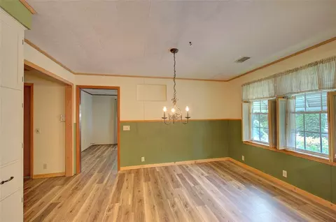 Dining - 5064 Keowee School Rd, Seneca, SC 29672 photo 3 of 3