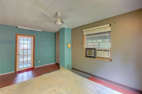 Bedroom - 5064 Keowee School Rd, Seneca, SC 29672 photo 13 of 13