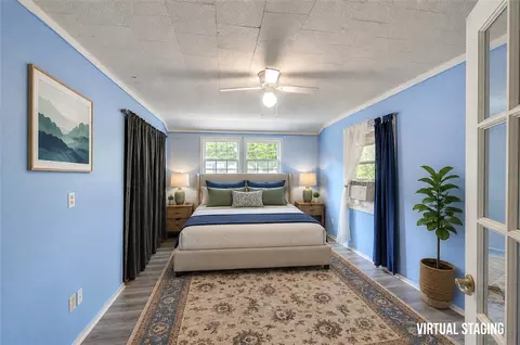 Bedroom - 5064 Keowee School Rd, Seneca, SC 29672 photo 10 of 13