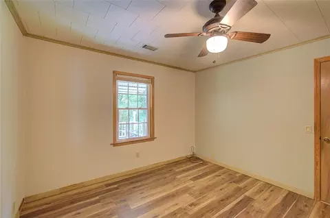 Bedroom - 5064 Keowee School Rd, Seneca, SC 29672 photo 2 of 13