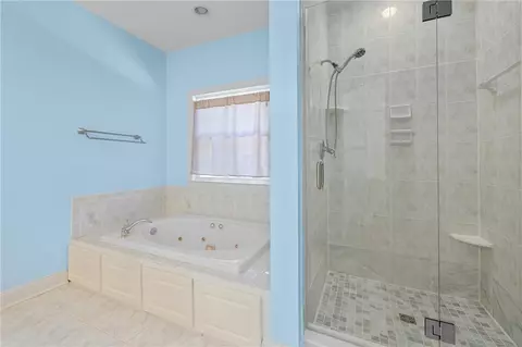 Bath - 110 Brookstone Way, Central, SC 29630 photo 3 of 5