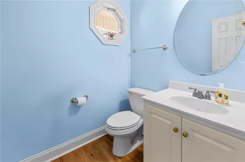 Bath - 110 Brookstone Way, Central, SC 29630 photo 4 of 5