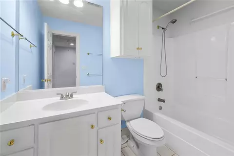 Bath - 110 Brookstone Way, Central, SC 29630 photo 5 of 5