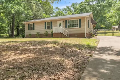 107 Brookforest Dr # A, Belton, SC 29627