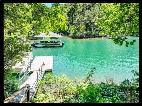 164 Wild Azalea Pt, Seneca, SC 29672