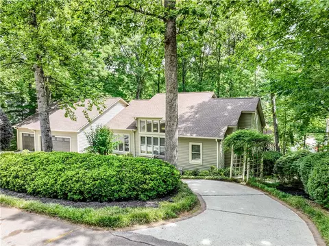 107 Lindos Dr, Seneca, SC 29672