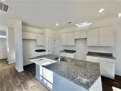 Kitchen - 621 Seaborn Cir, Pendleton, SC 29670 photo 3 of 3