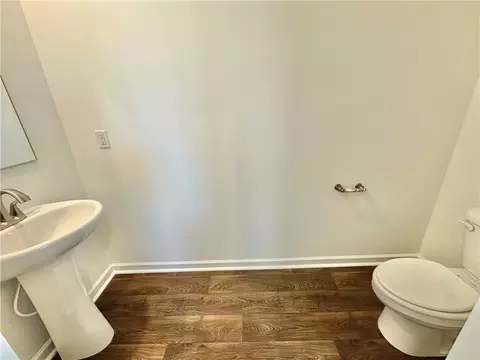 Bath - 621 Seaborn Cir, Pendleton, SC 29670 photo 1 of 4