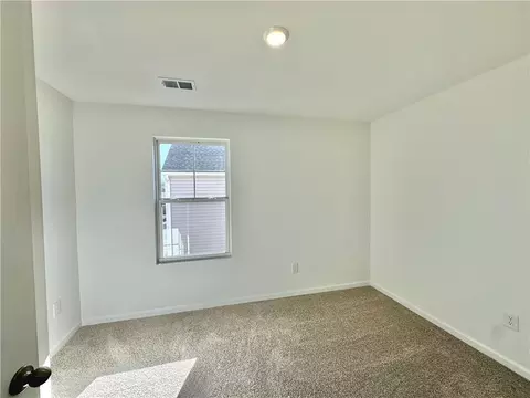 Bedroom - 621 Seaborn Cir, Pendleton, SC 29670 photo 4 of 6