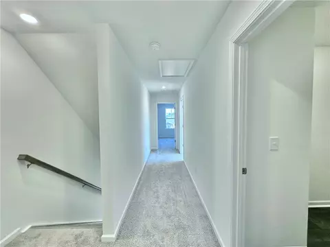 Entry Way - 621 Seaborn Cir, Pendleton, SC 29670 photo 5 of 6