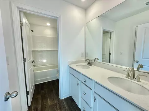 Bath - 621 Seaborn Cir, Pendleton, SC 29670 photo 3 of 4