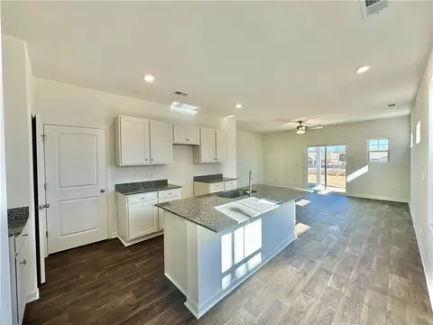 Kitchen - 621 Seaborn Cir, Pendleton, SC 29670 photo 1 of 3
