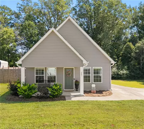381 Deer Farm Pond Ln, Fair Play, SC 29643