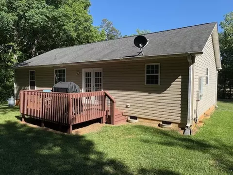 Exterior - 198 Exeter Ct, Anderson, SC 29621 photo 6 of 9