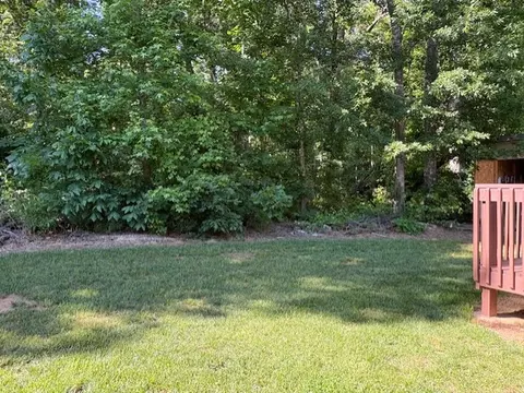Exterior - 198 Exeter Ct, Anderson, SC 29621 photo 7 of 9