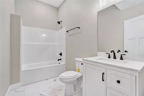 Bath - 892 Crenshaw St, Pendleton, SC 29670 photo 5 of 5