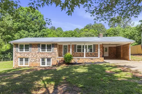 104 Doyle Dr, Seneca, SC 29678