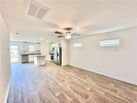 542 Seaborn Cir, Pendleton, SC 29670 photo 3
