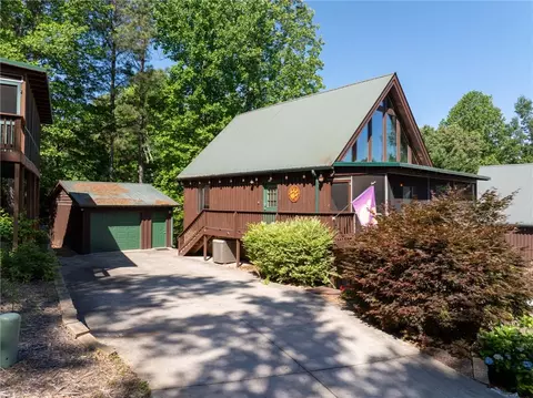 125 Briar Ct, Seneca, SC 29672