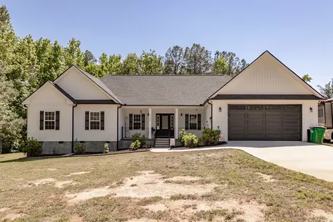 136 Maret Rd, Townville, SC 29689