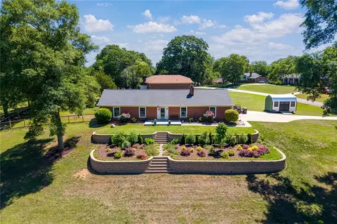 200 Lakewood Dr, Anderson, SC 29621