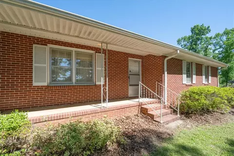 304 Shaw Rd, Honea Path, SC 29654 photo 3
