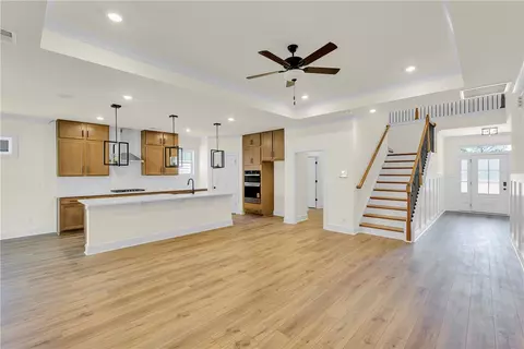 Entry Way - 114 Shale Dr, Central, SC 29630 photo 2 of 3
