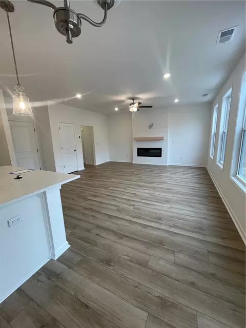 Living - 8 Gateway Dr, Central, SC 29630 photo 1 of 1