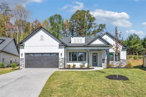 108 Shale Dr, Central, SC 29630