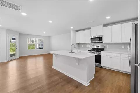 Kitchen - 520 Brasstown Ct, Pendleton, SC 29670 photo 1 of 4