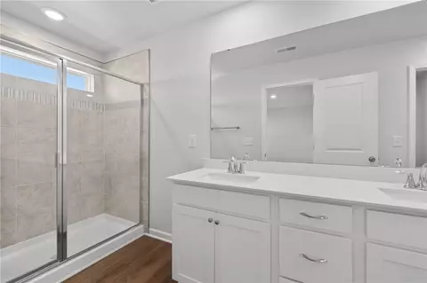 Bath - 520 Brasstown Ct, Pendleton, SC 29670 photo 1 of 2