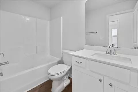 Bath - 520 Brasstown Ct, Pendleton, SC 29670 photo 2 of 2