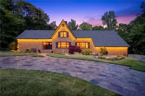 106 Riverbank Ct, Moore, SC 29369