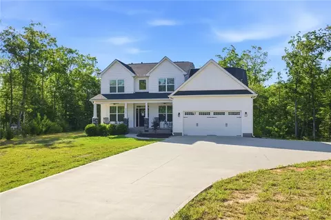 525 Sixteenth Cir, Walhalla, SC 29691