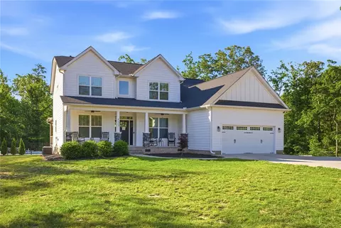 Exterior - 525 Sixteenth Cir, Walhalla, SC 29691 photo 4 of 10
